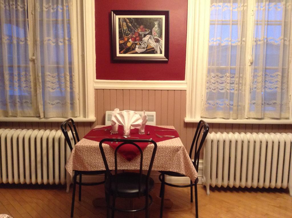 Bed and Breakfast Gil Ann Saint-Andre-Avellin Экстерьер фото