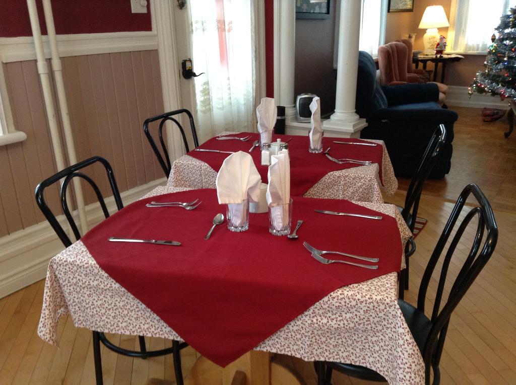 Bed and Breakfast Gil Ann Saint-Andre-Avellin Экстерьер фото