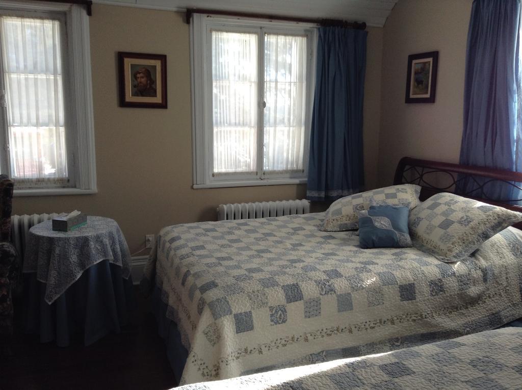 Bed and Breakfast Gil Ann Saint-Andre-Avellin Номер фото