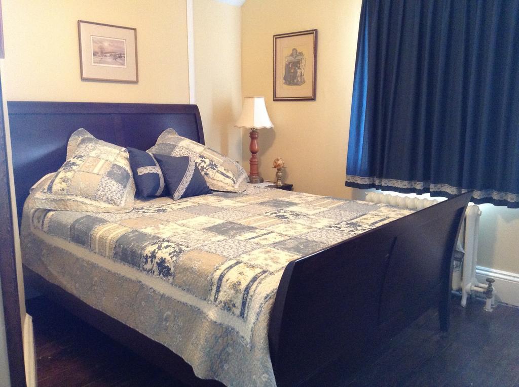 Bed and Breakfast Gil Ann Saint-Andre-Avellin Номер фото