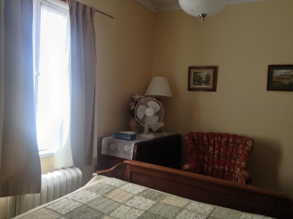 Bed and Breakfast Gil Ann Saint-Andre-Avellin Экстерьер фото
