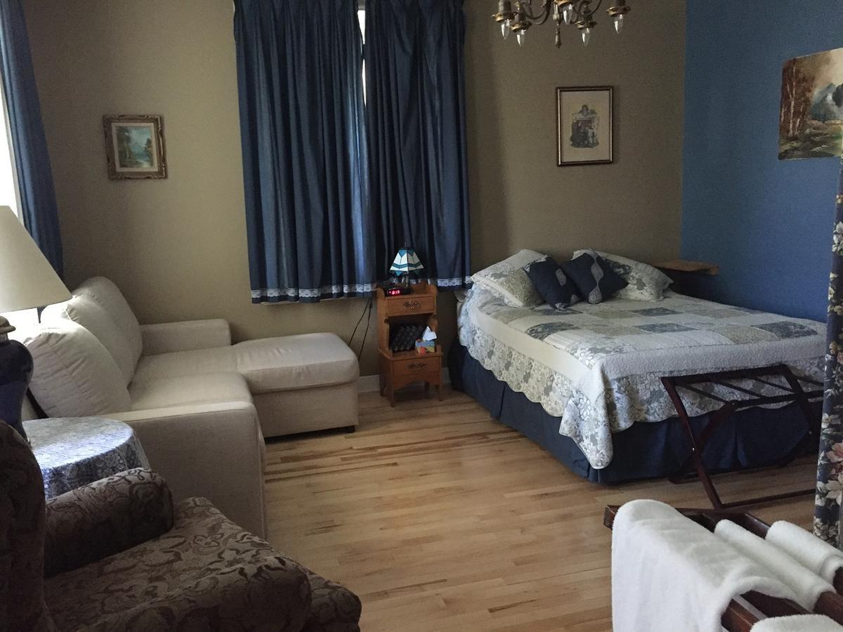 Bed and Breakfast Gil Ann Saint-Andre-Avellin Экстерьер фото